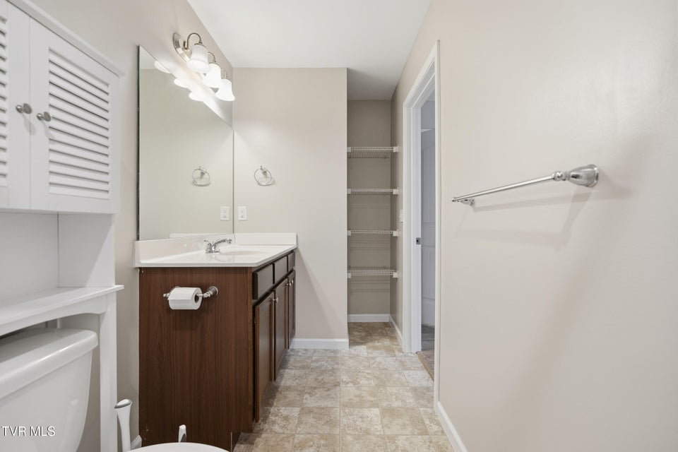 Photo #18: 2504 Overlook Road