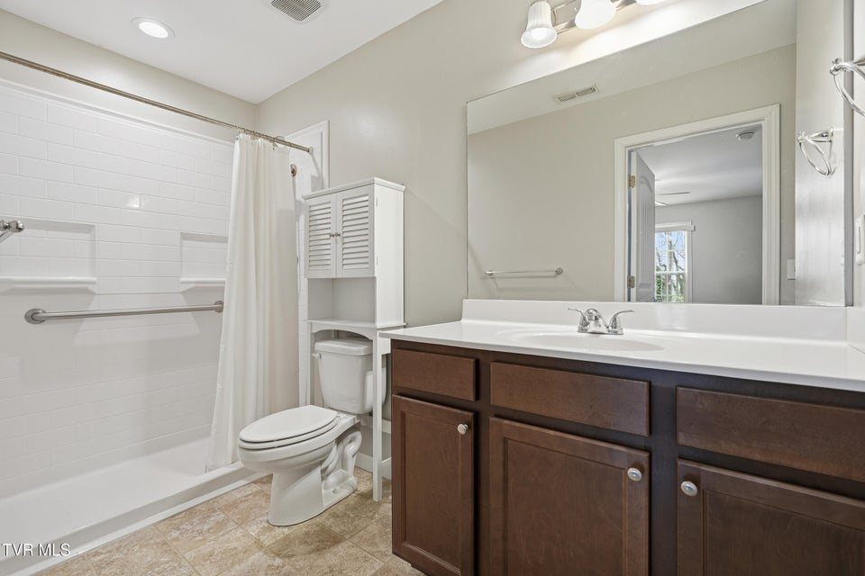 Photo #17: 2504 Overlook Road