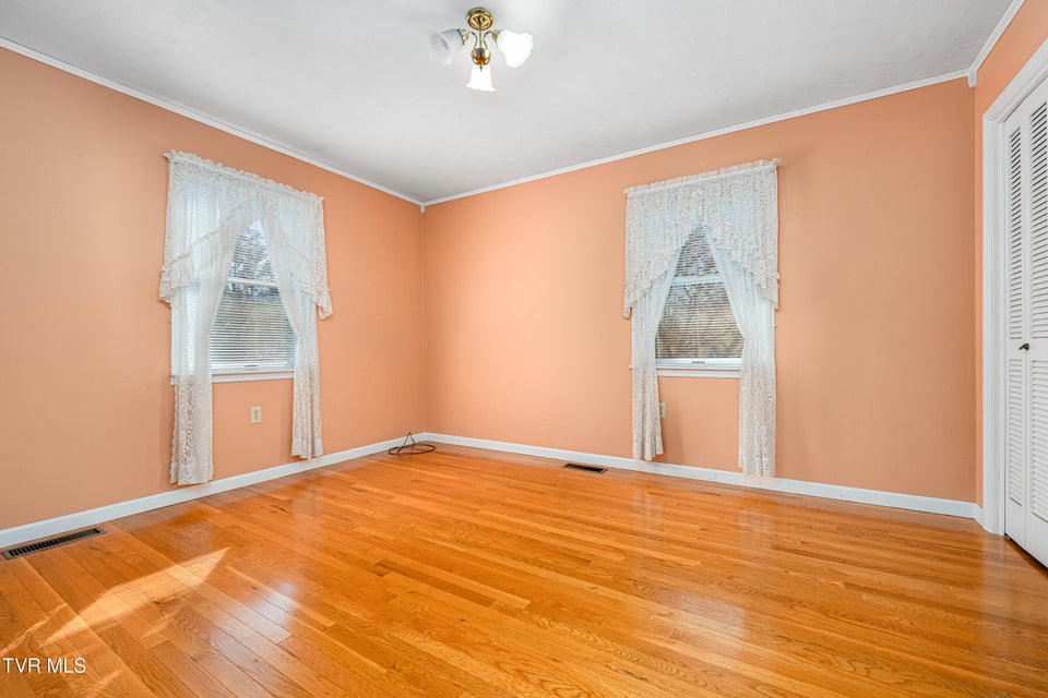 Photo #11: 313 Milburn Avenue