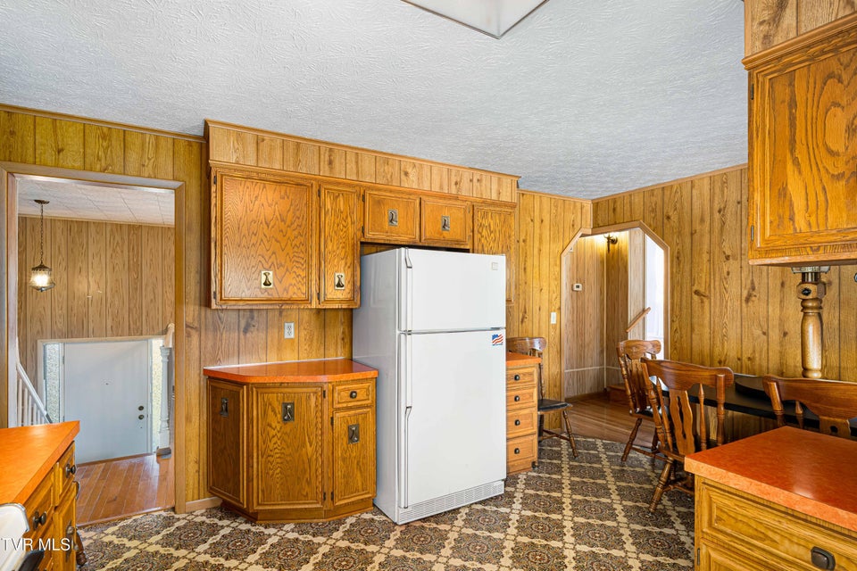 Photo #9: 313 Milburn Avenue