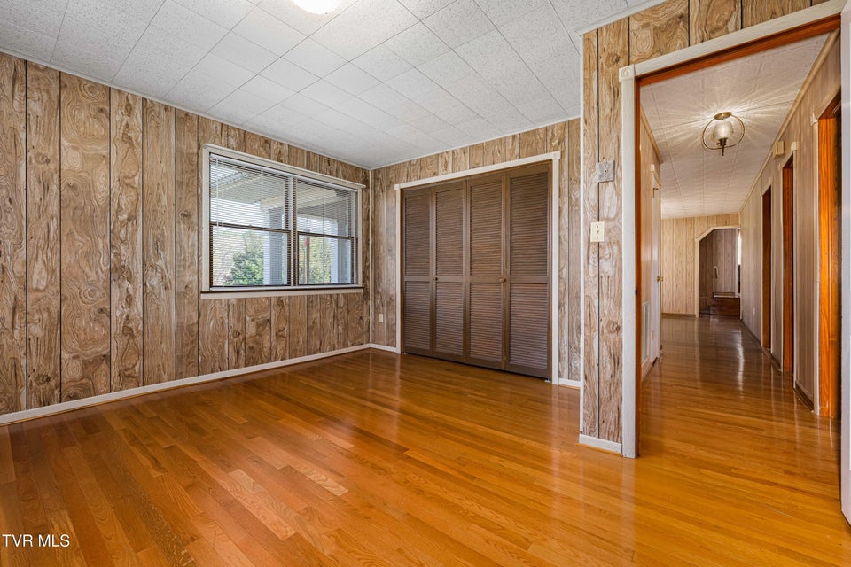 Photo #18: 313 Milburn Avenue