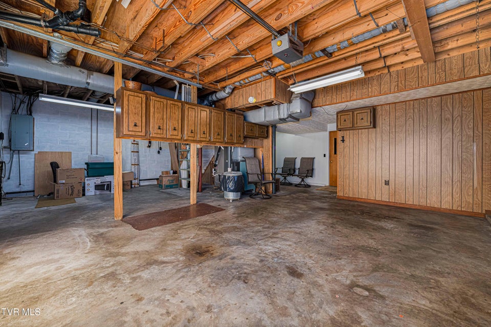 Photo #27: 313 Milburn Avenue