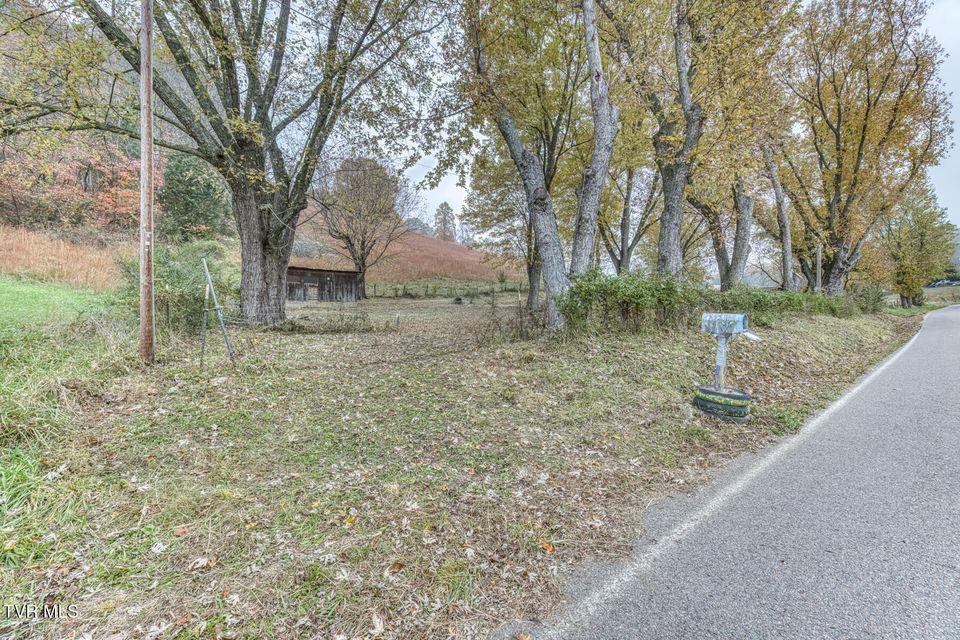 Photo #2: 732 Shadowtown Road