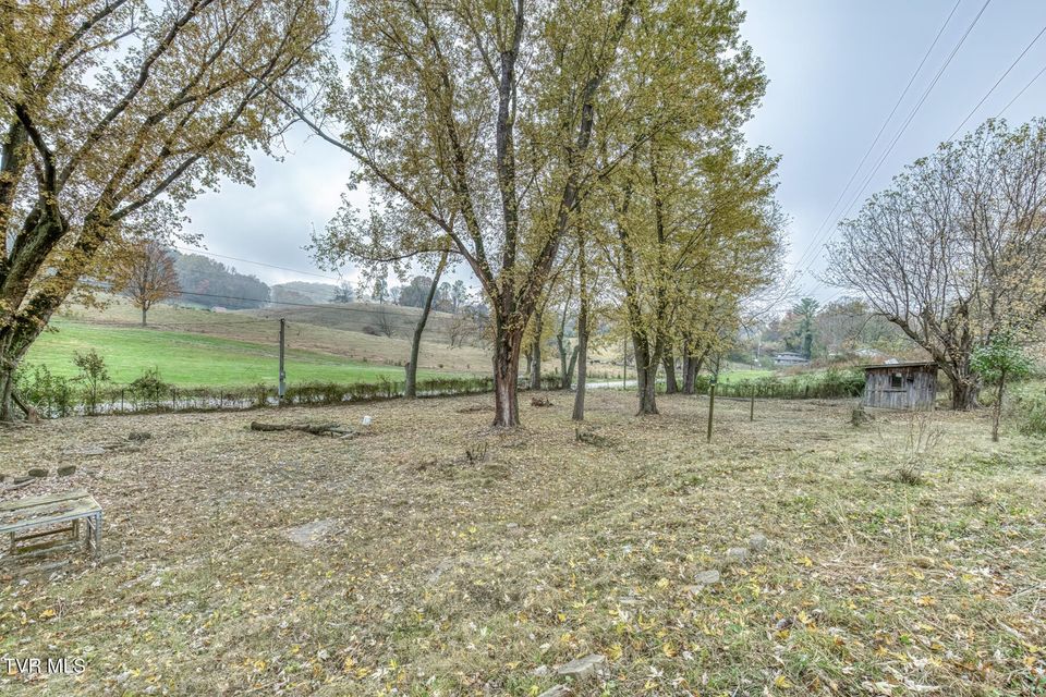 Photo #9: 732 Shadowtown Road