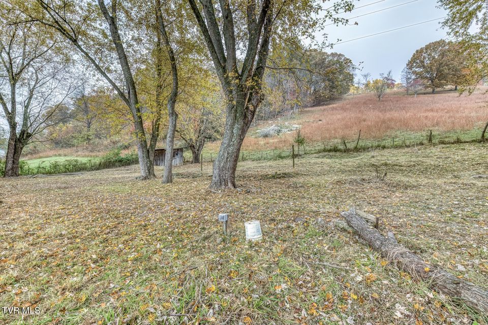 Photo #12: 732 Shadowtown Road