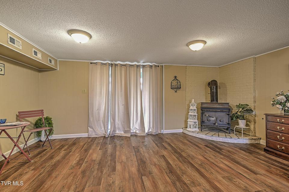 Photo #28: 218 Beaver Road