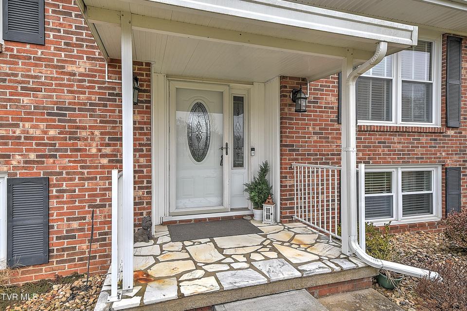 Photo #47: 218 Beaver Road