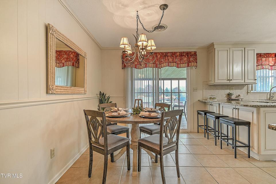 Photo #9: 218 Beaver Road