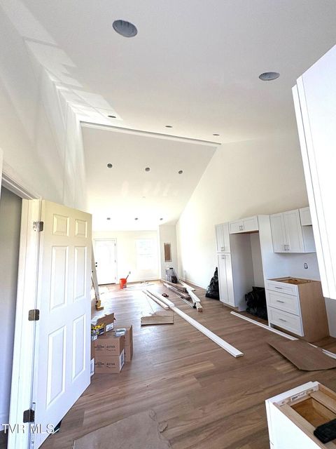 Photo #7: 1720 Pendleton Street