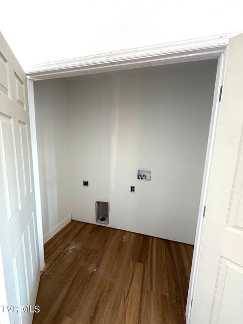 Photo #10: 1720 Pendleton Street