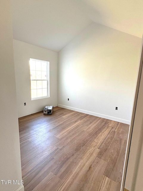 Photo #11: 1720 Pendleton Street