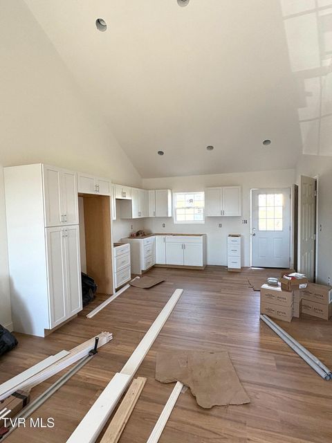 Photo #5: 1720 Pendleton Street