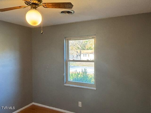 Photo #26: 119 York Dr. Drive