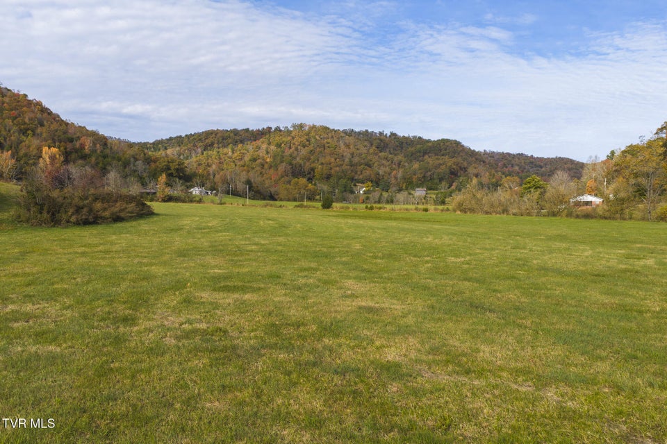 Photo #18: 1619 Lynn Flanary Road