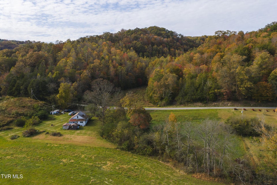 Photo #22: 1619 Lynn Flanary Road