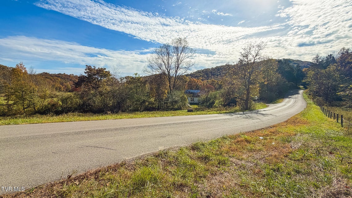 Photo #50: 1619 Lynn Flanary Road