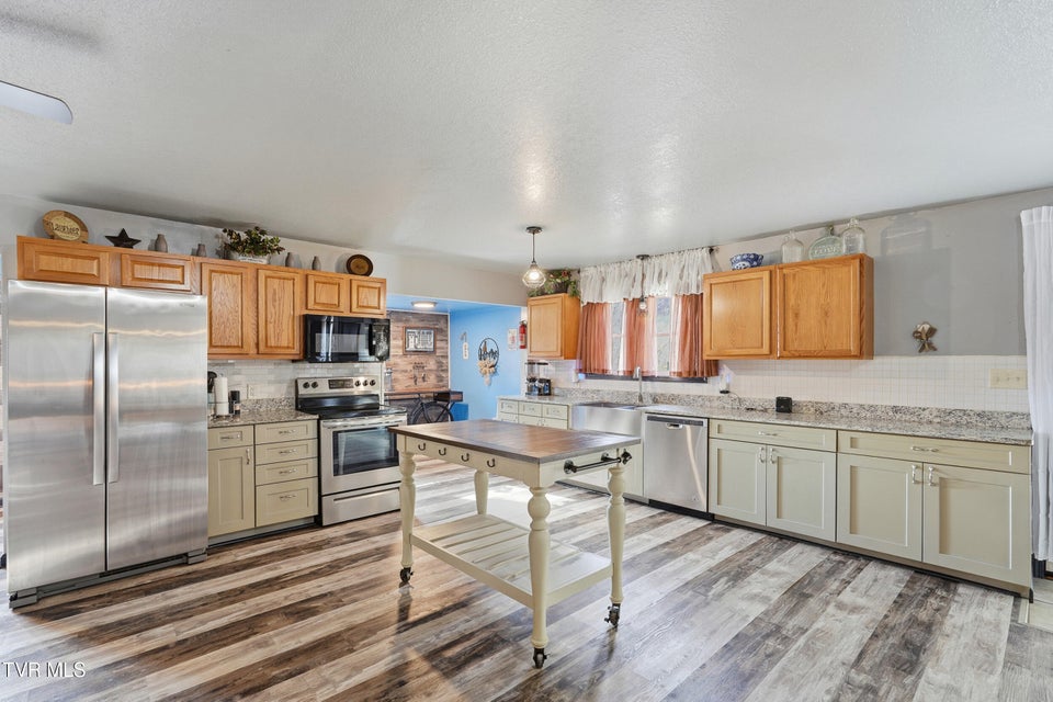 Photo #2: 28375 Poor Valley Road