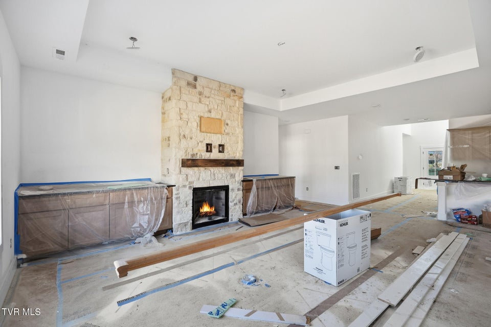 Photo #9: 20 Glaze Farm Way