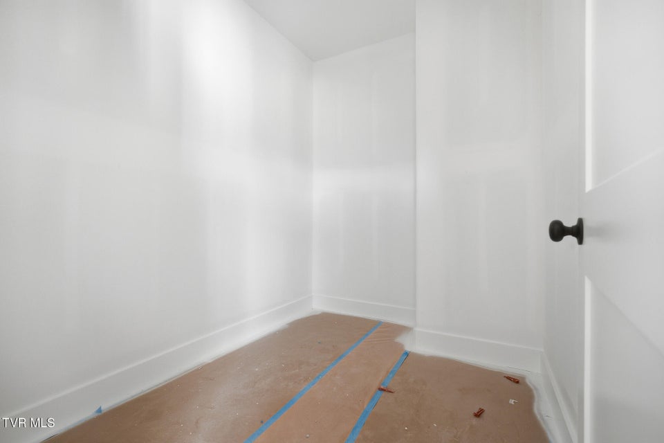 Photo #13: 20 Glaze Farm Way