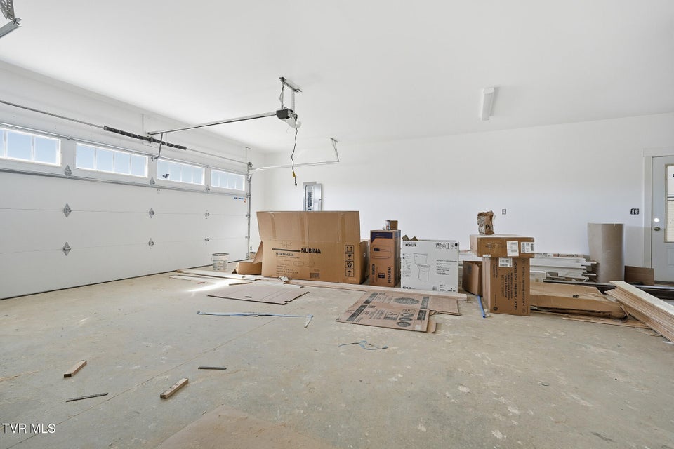 Photo #21: 20 Glaze Farm Way