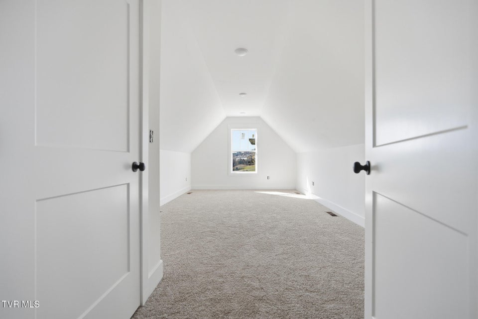 Photo #19: 20 Glaze Farm Way