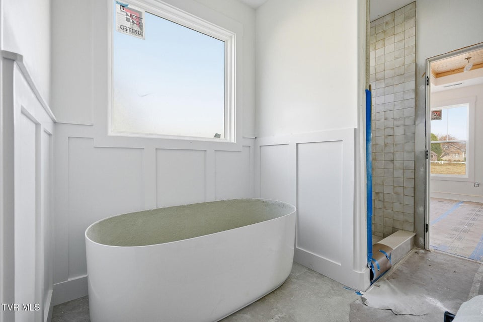 Photo #13: 24 Glaze Farm Way