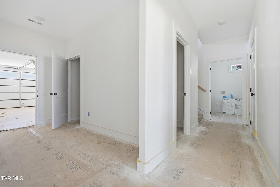 Photo #15: 24 Glaze Farm Way