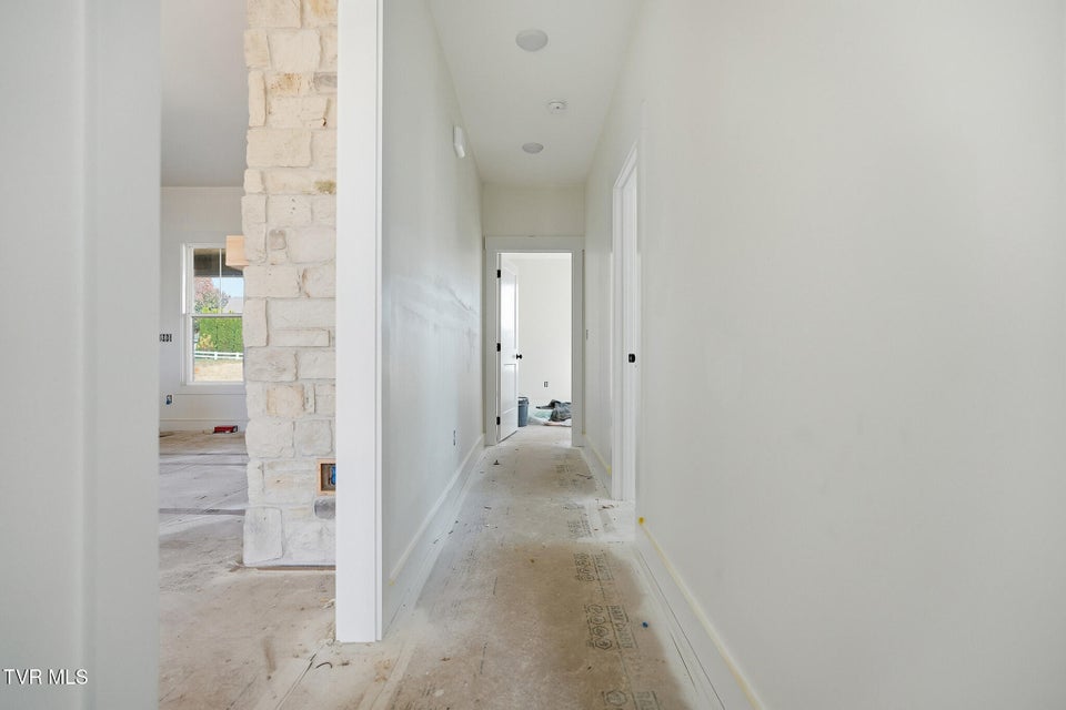 Photo #17: 24 Glaze Farm Way