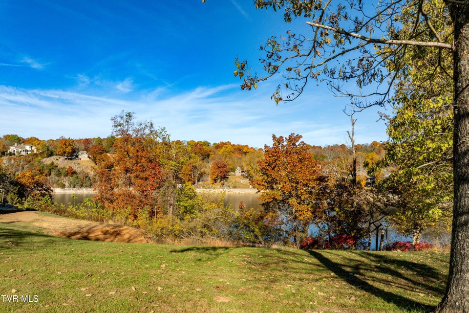 Photo #5: 625 Harbor Approach 