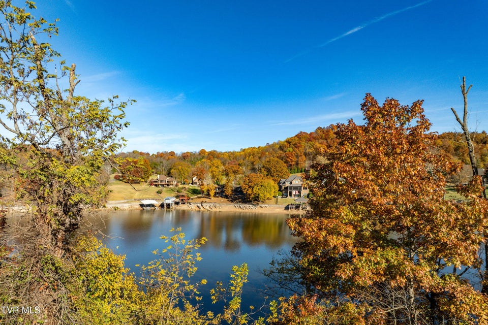 Photo #7: 625 Harbor Approach 