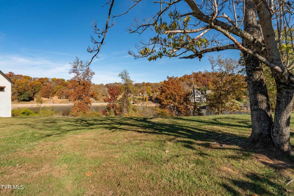 Photo #18: 625 Harbor Approach 