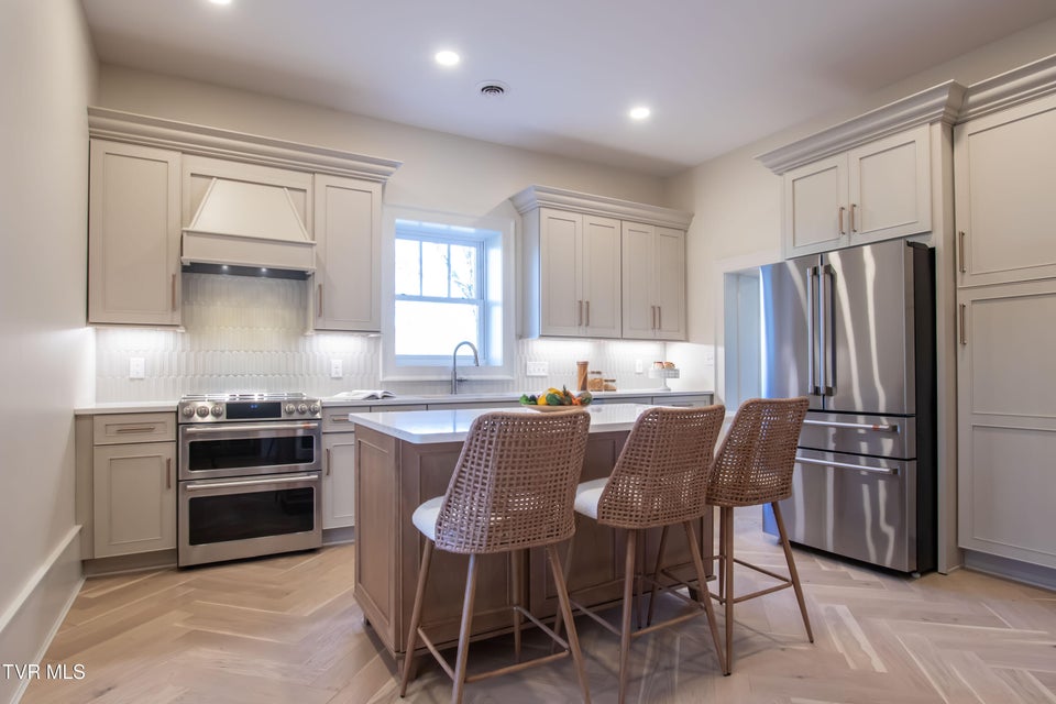 Photo #12: 240 Maplehurst Lane