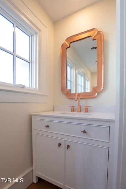 Photo #17: 240 Maplehurst Lane