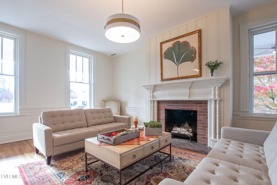 Photo #6: 240 Maplehurst Lane