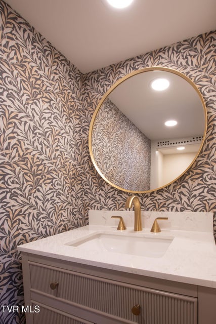 Photo #24: 240 Maplehurst Lane