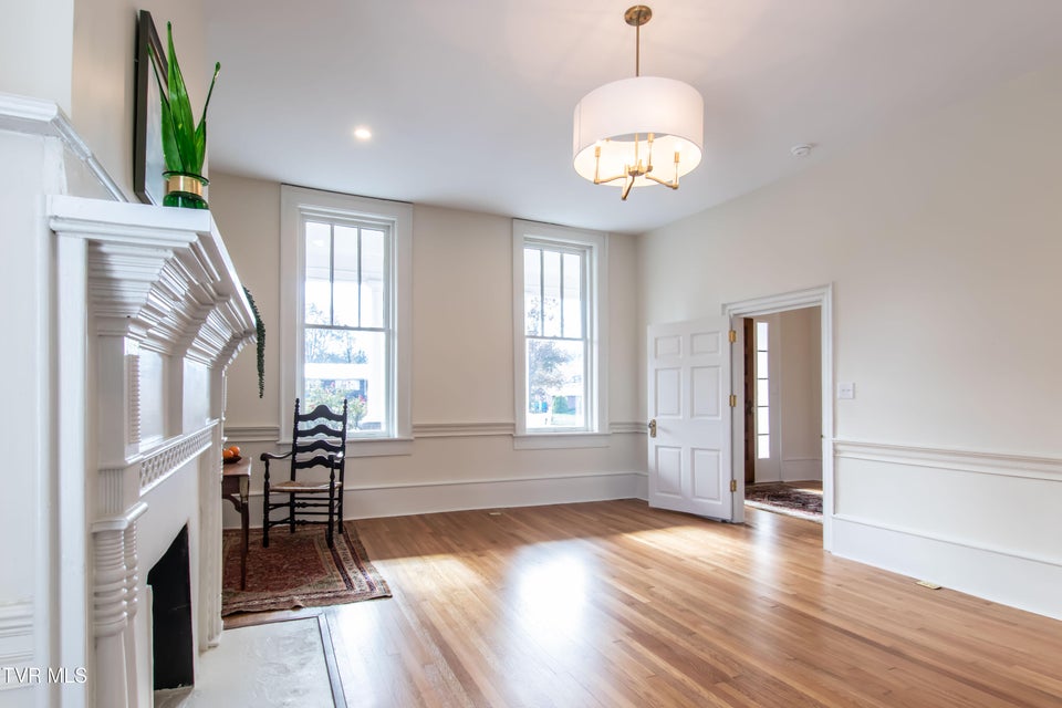 Photo #21: 240 Maplehurst Lane