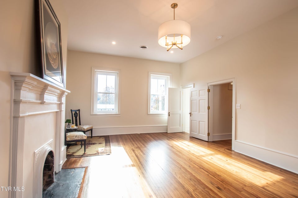 Photo #29: 240 Maplehurst Lane