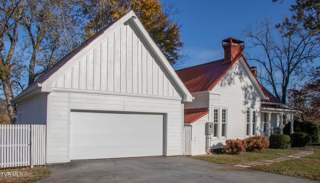 Photo #39: 240 Maplehurst Lane