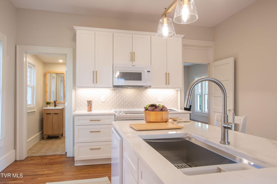 Photo #46: 240 Maplehurst Lane