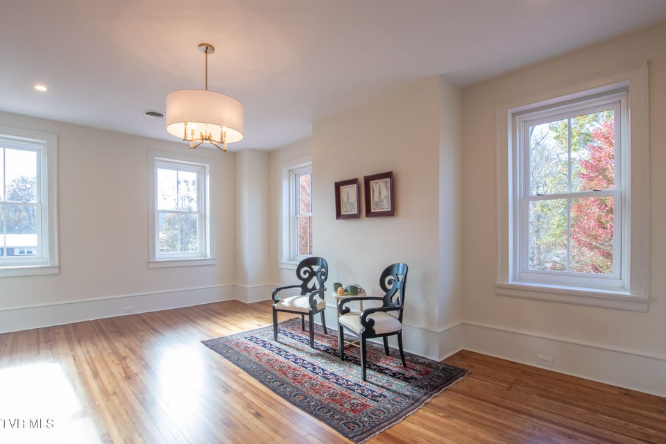 Photo #33: 240 Maplehurst Lane