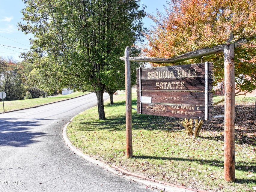 Photo #28: 530 Sioux Trail