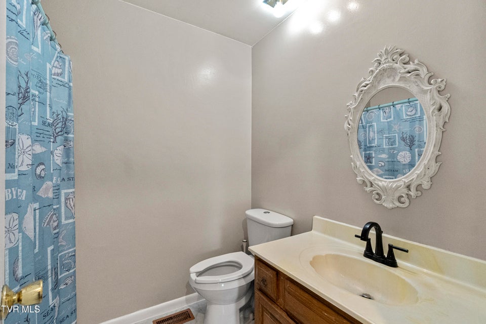 Photo #31: 530 Sioux Trail