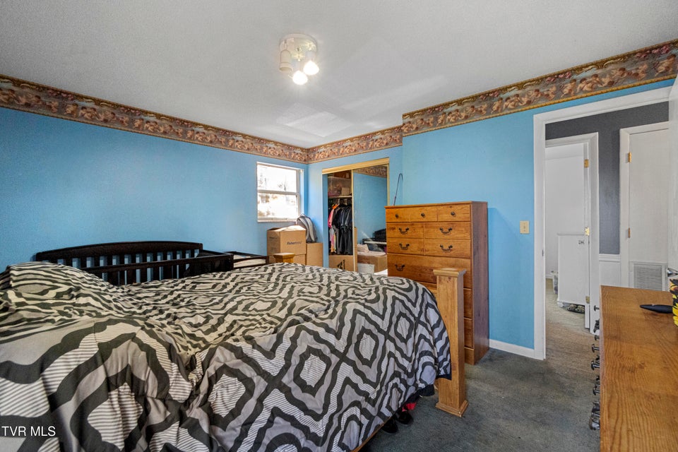 Photo #33: 530 Sioux Trail