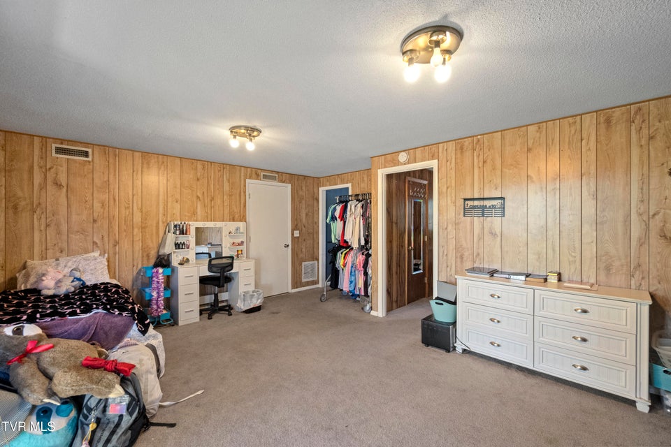 Photo #39: 530 Sioux Trail