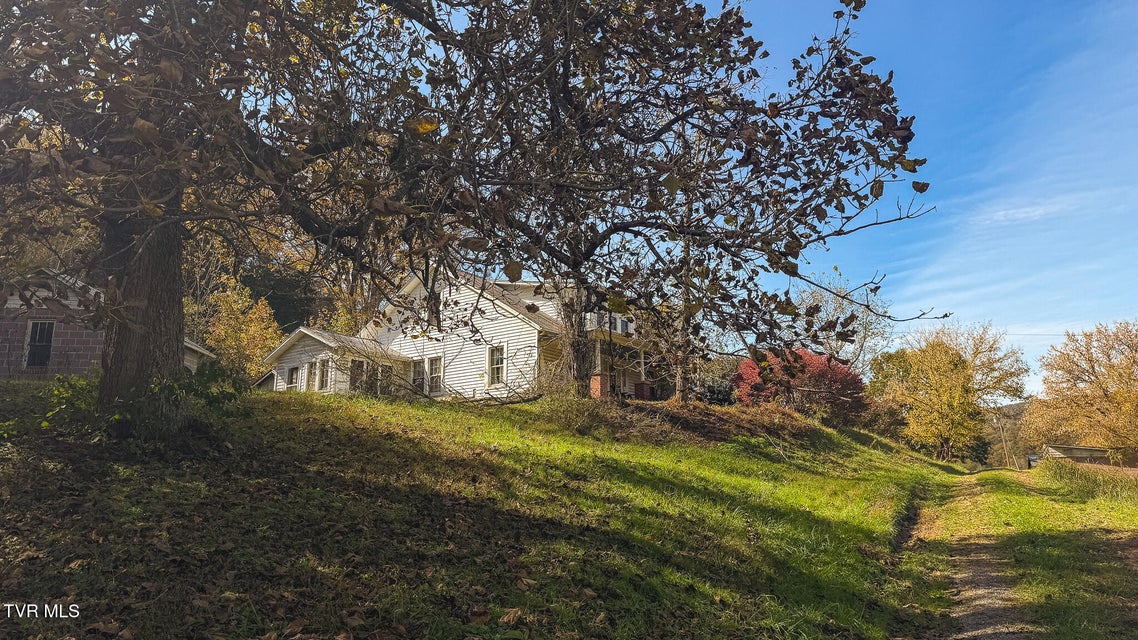 Photo #32: 684 Panther Road