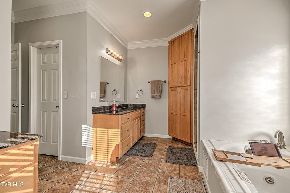 Photo #34: 119 Good Road