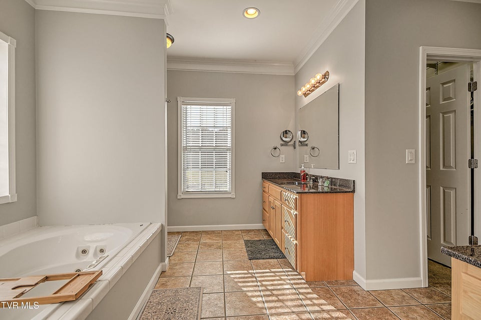 Photo #35: 119 Good Road