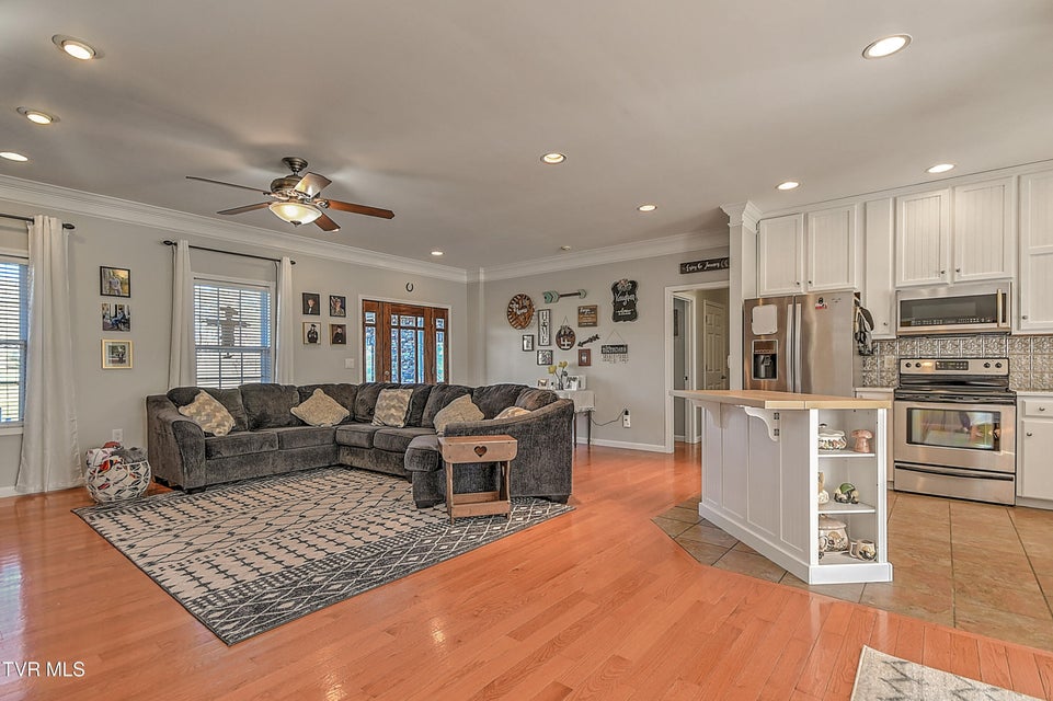 Photo #14: 119 Good Road