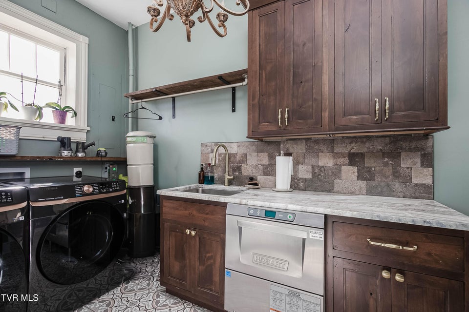 Photo #31: 18254 Providence Road