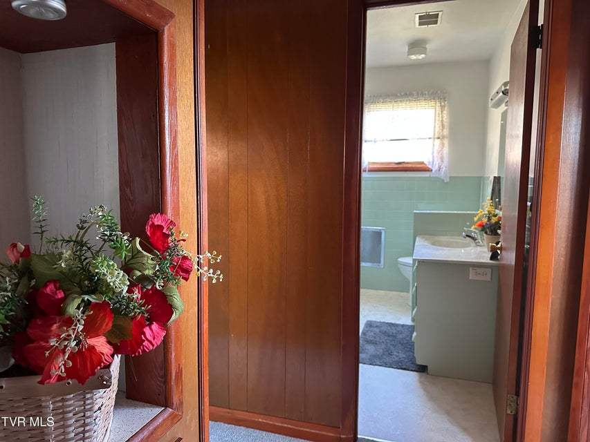 Photo #44: 412 Lakeside Drive